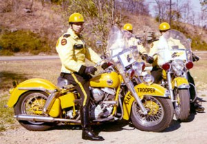 tennessee-state-police-motorcycle-e2809cyellow-jacketse2809d-on-harley-davidson-panheads